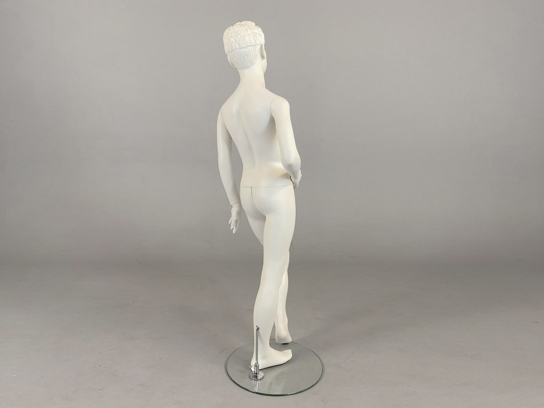 Foto Leaning Boy Mannequin h142