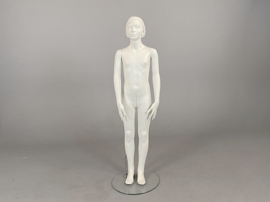 Foto Girl Erect Mannequin h142