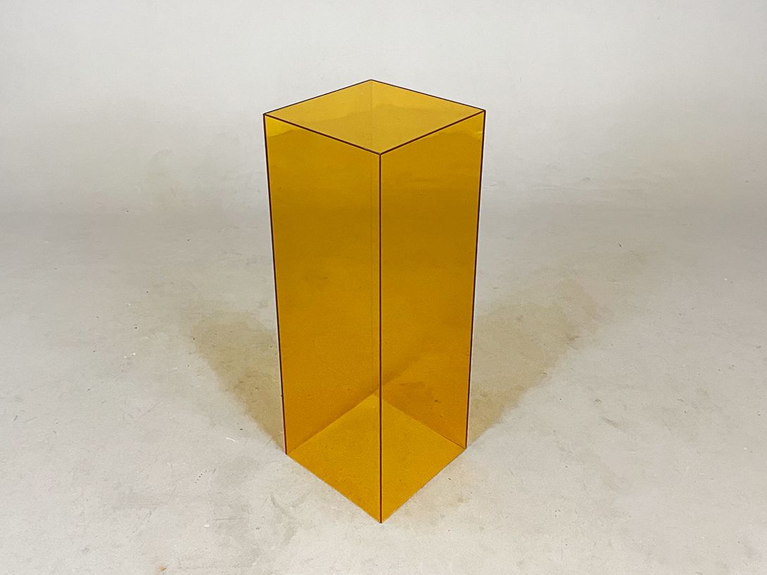 Foto Cubistic Plexi Glass Column Yellow h70