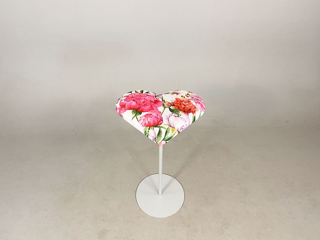 Foto Heart Plush Bar Table Small h97