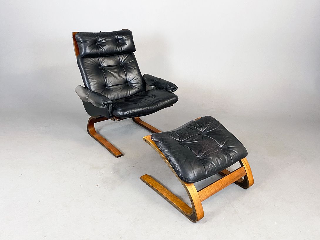 Foto Kengu Cantilever Leather Ottoman Black by Elsa &#038; Nordahl Solheim for Von Rykken &#038; Co