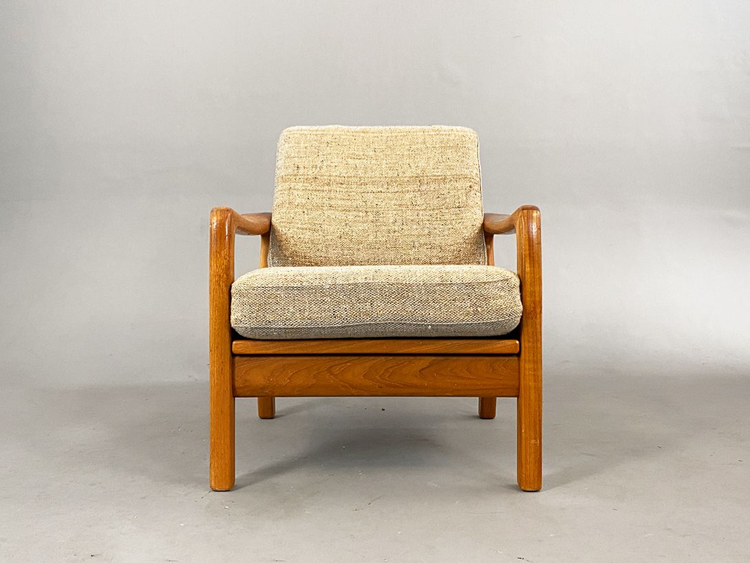 Foto Danish Teak Wood Armchair h80