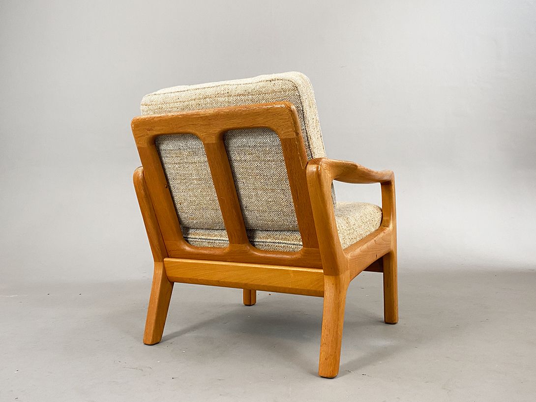Foto Danish Teak Wood Armchair h80