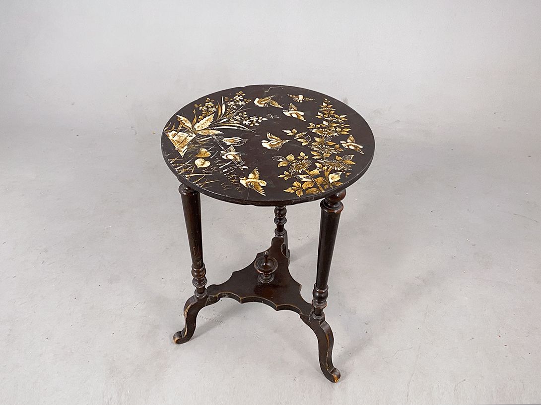 Foto Romantic Flower Side Table Round Saxonia 1890 h72x51