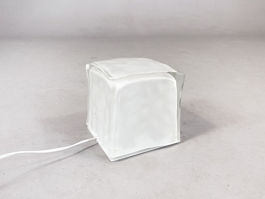 Foto Ice Cube Lamp h17 RE2