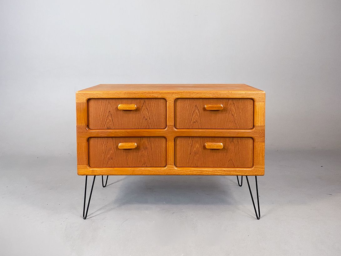 Foto Danish Teak Sideboard Dresser w100