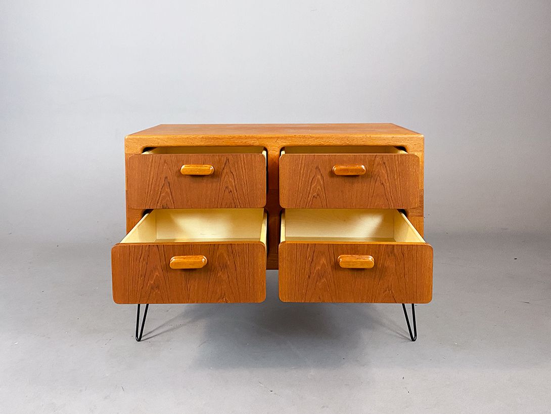 Foto Danish Teak Sideboard Dresser w100