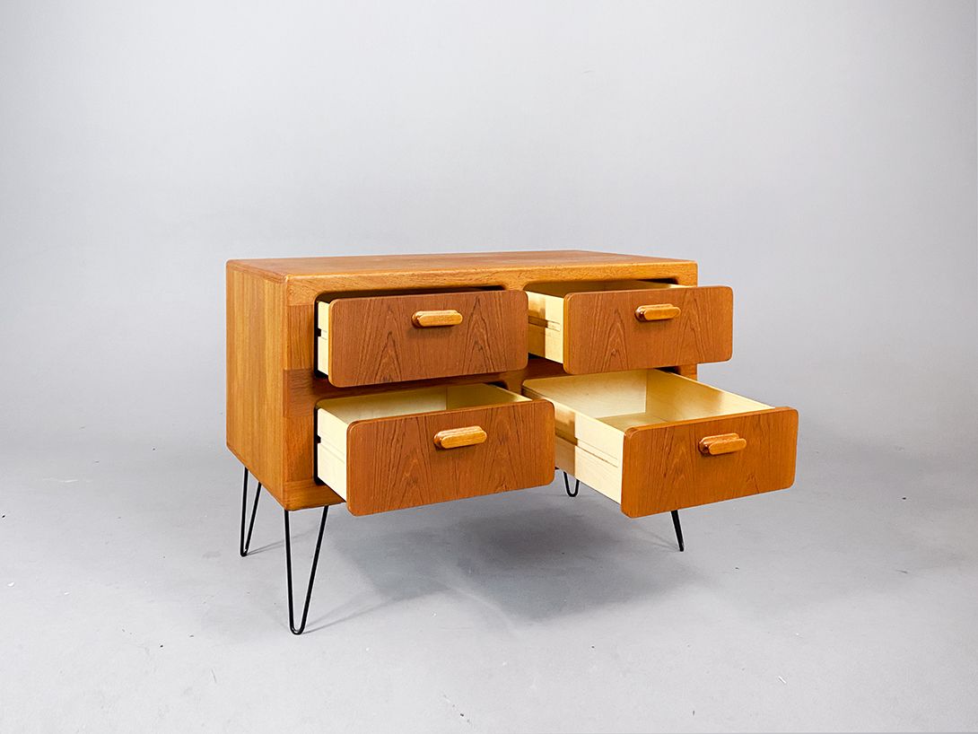 Foto Danish Teak Sideboard Dresser w100