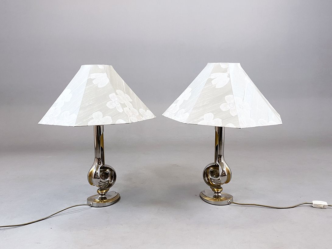 Foto Arty Curvy Brass and Chrome Table Lamp with Flower Shade h72