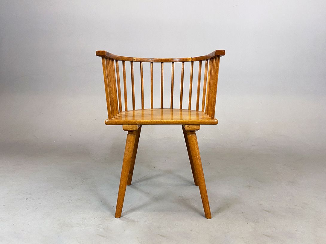 Foto Brown Wooden Tavern Chair Thuringia h74