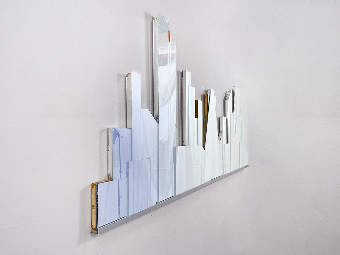 Foto Mirror in Form of a Skyline 90×210
