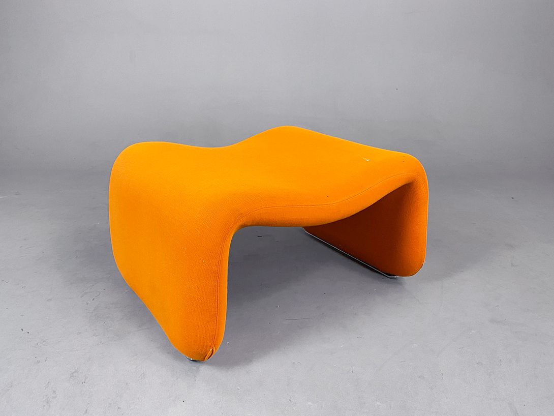 Foto Orange Djinn Footrest by Oliver Mourgue h38x68x58