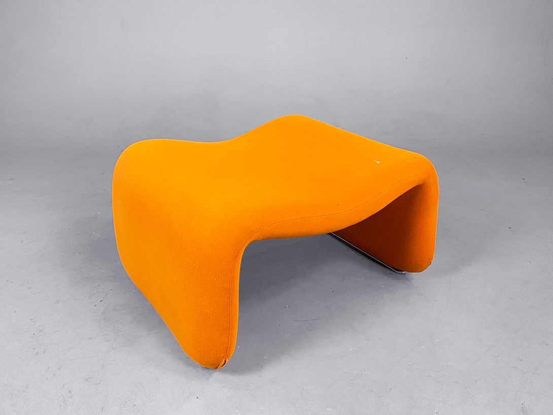 Foto Orange Djinn Footrest by Oliver Mourgue h38x68x58