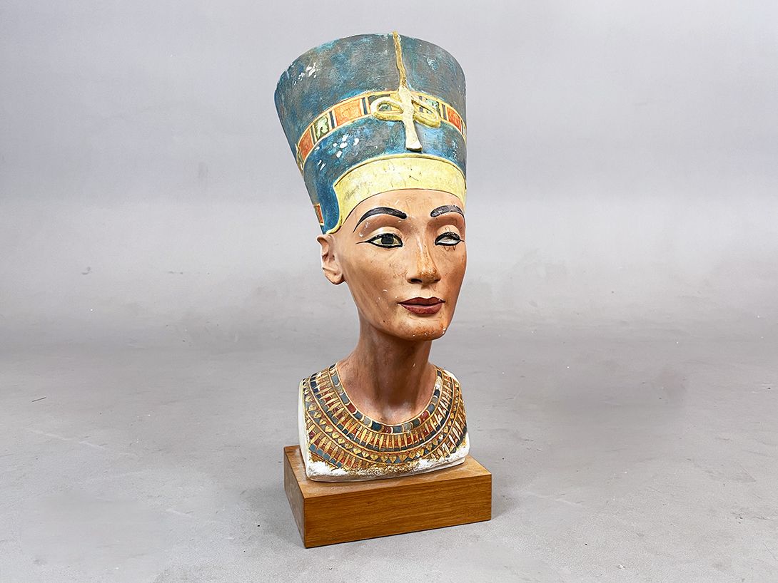 Foto Bust of Nofretete h55x24x28
