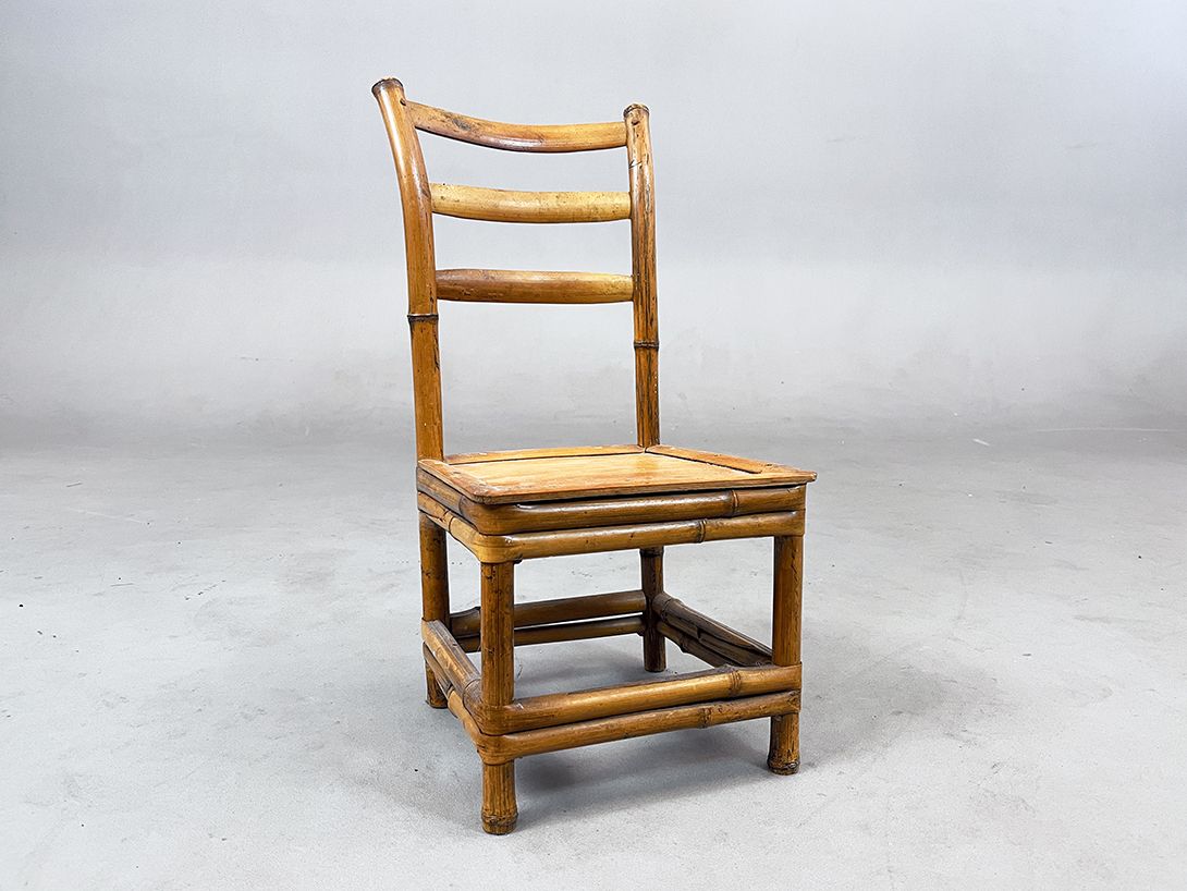 Foto Rustic Wooden Children Chair h53
