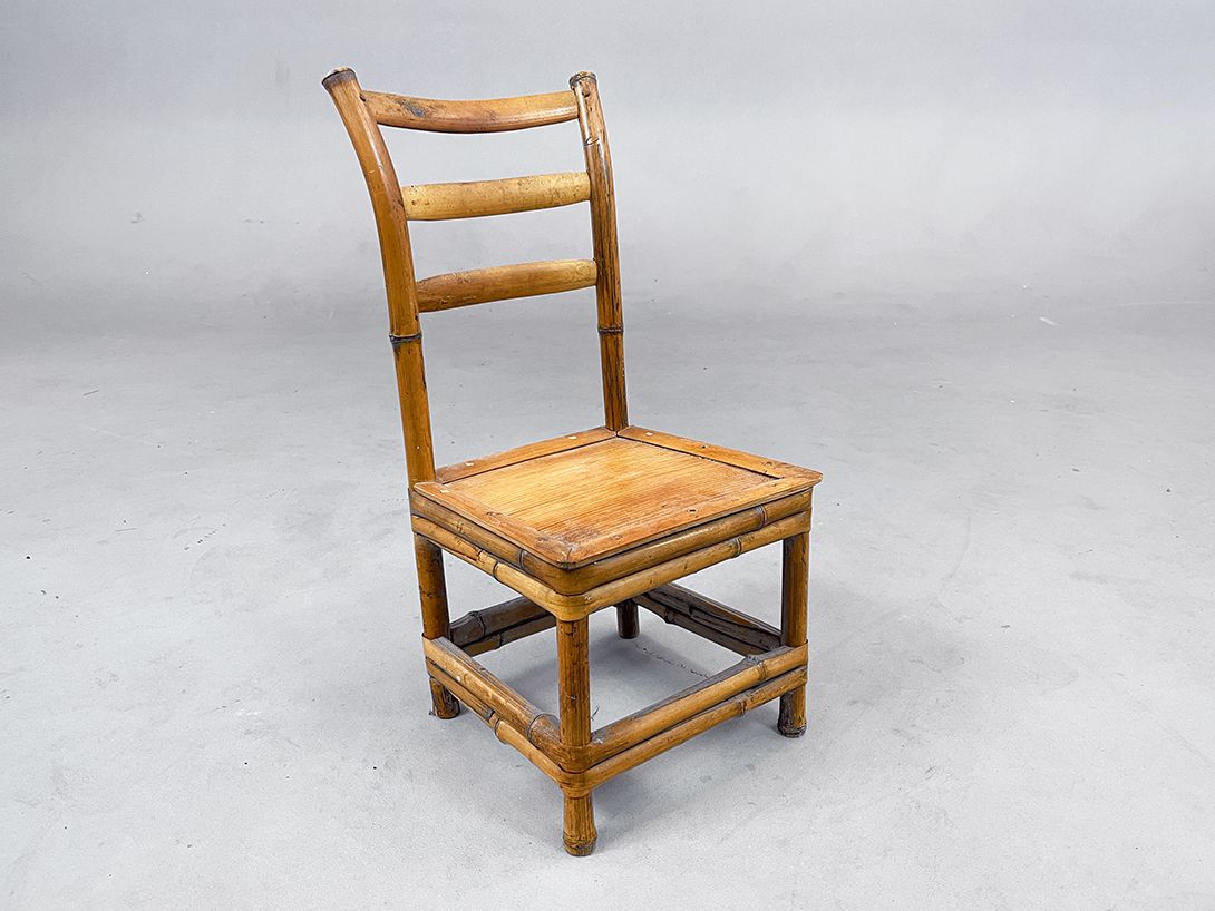 Foto Rustic Wooden Children Chair h53