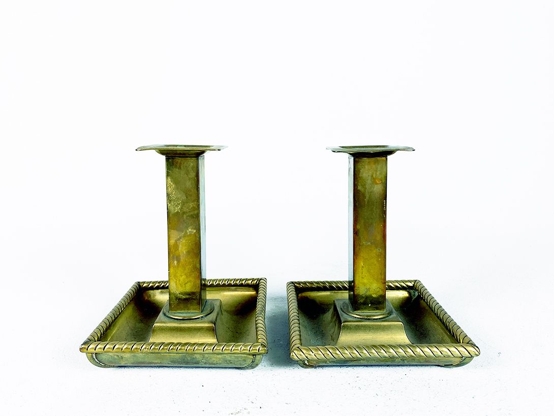 Foto Brass Candle Holder with Square Foot h17