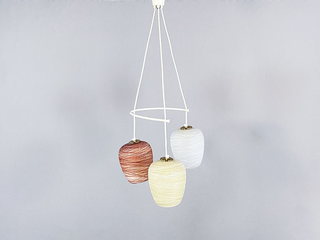 Foto Tricolor Pendant Lamp wit Three Glass Shades 1954 h99 //
