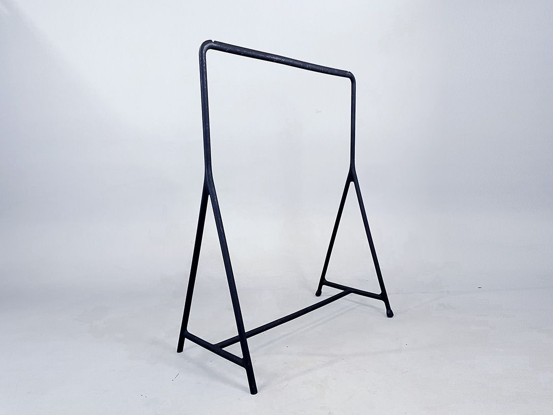 Foto Matte Black Metal Wardrobe h150