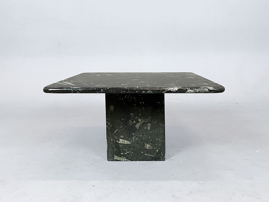 Foto Black Massive Marble Table h36x65x65
