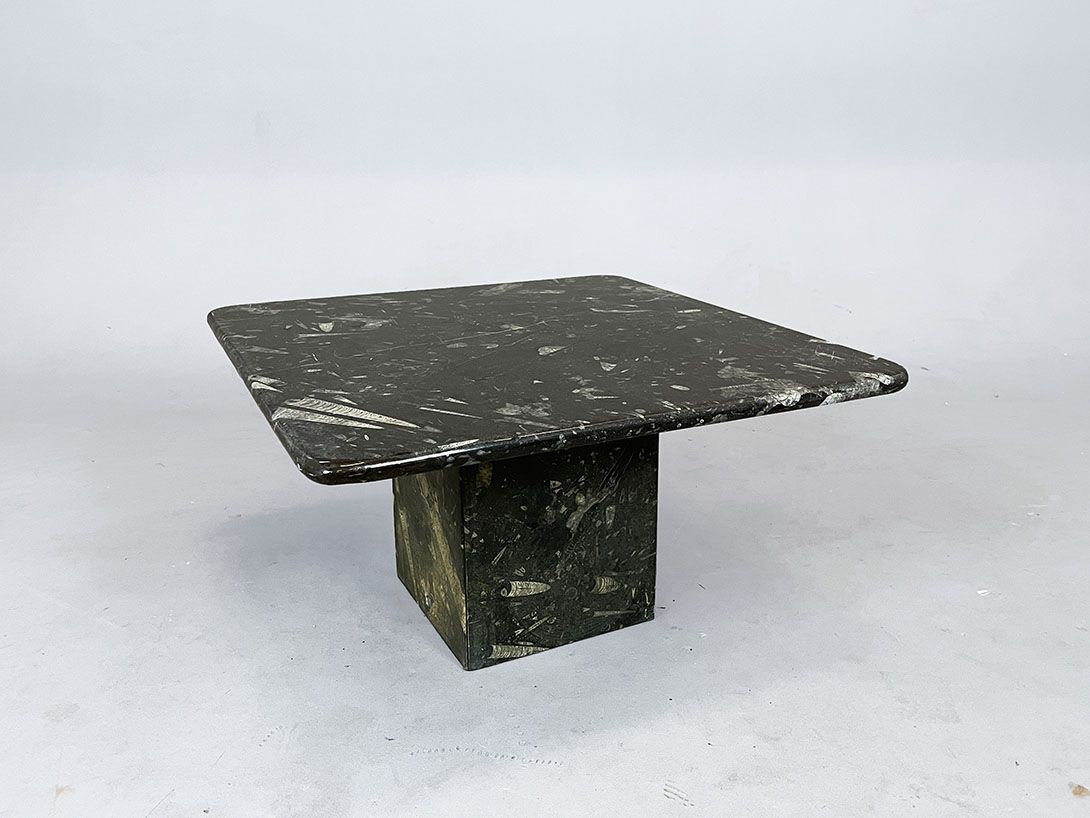 Foto Black Massive Marble Table h36x65x65