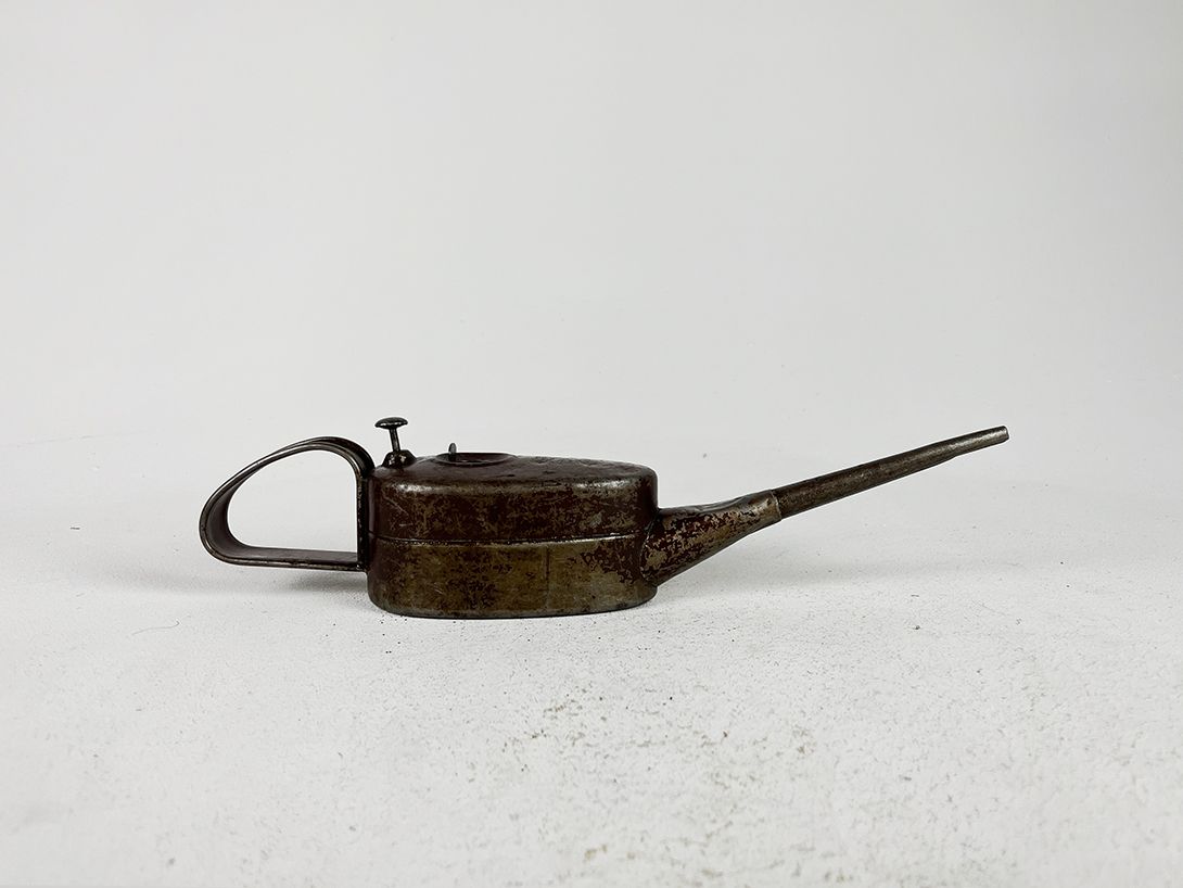 Foto Rusty but charming Oil Can h9x38x8