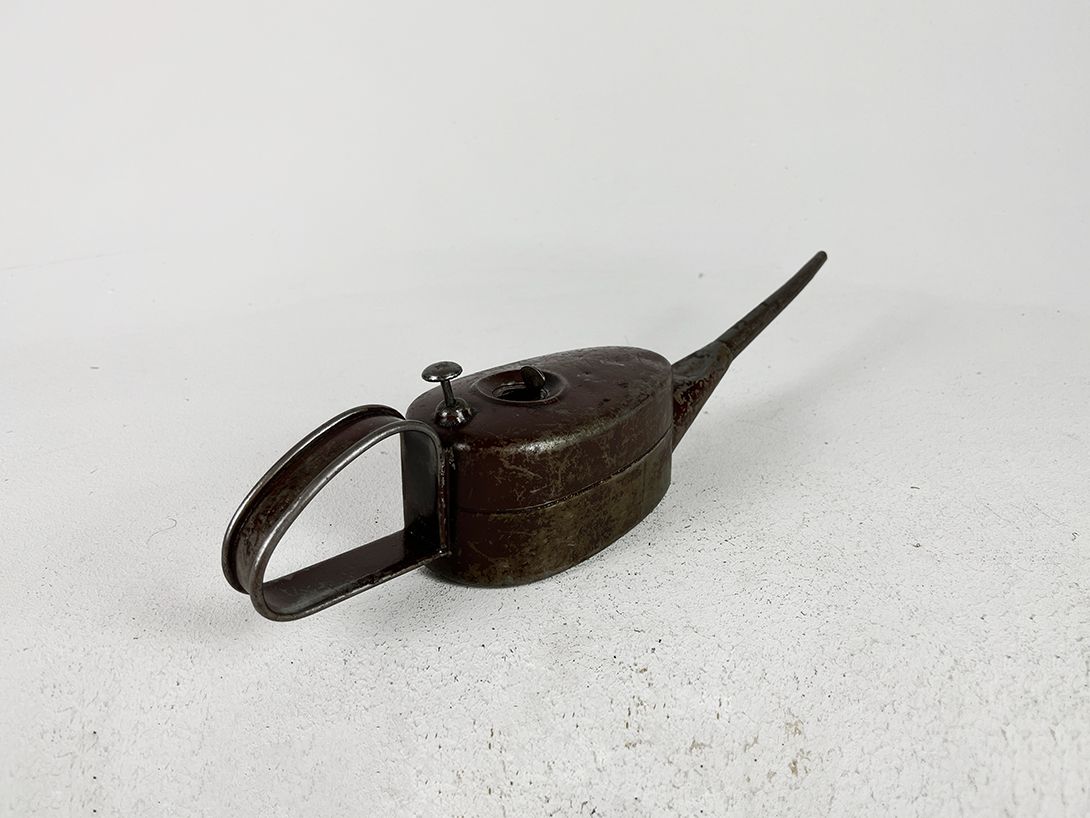 Foto Rusty but charming Oil Can h9x38x8