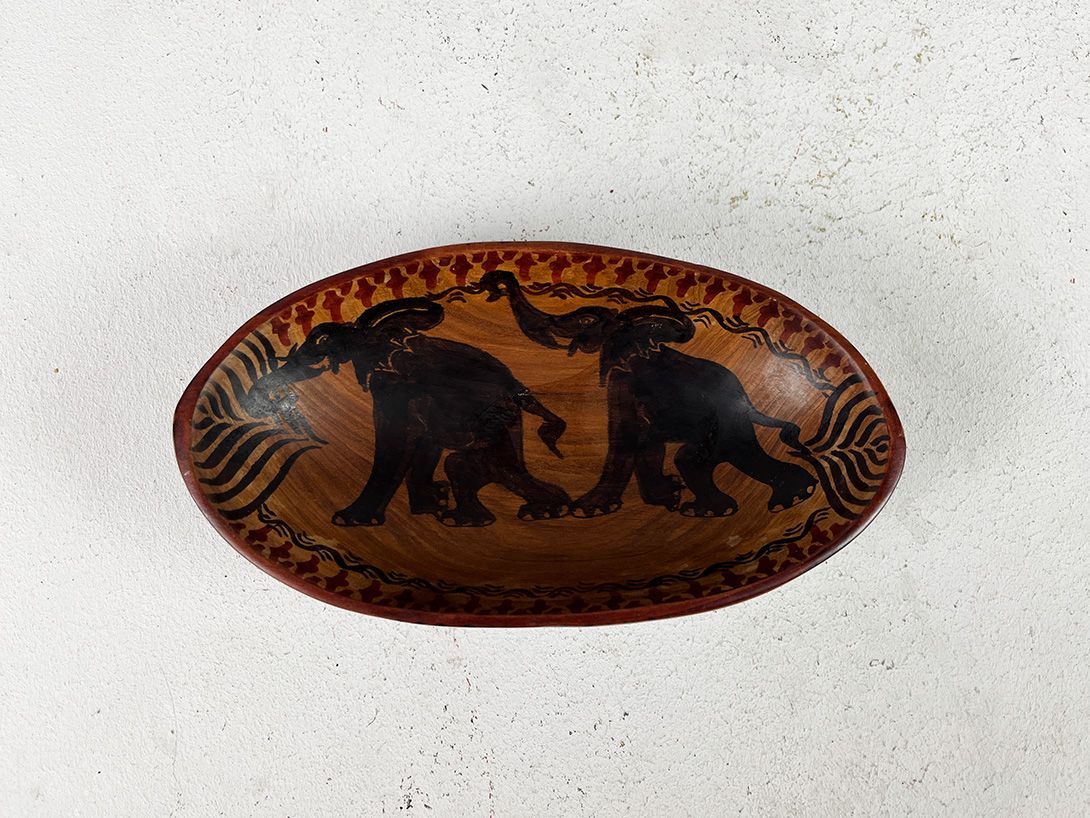 Foto Naturalistic Bowl with Elephants h5x20x11