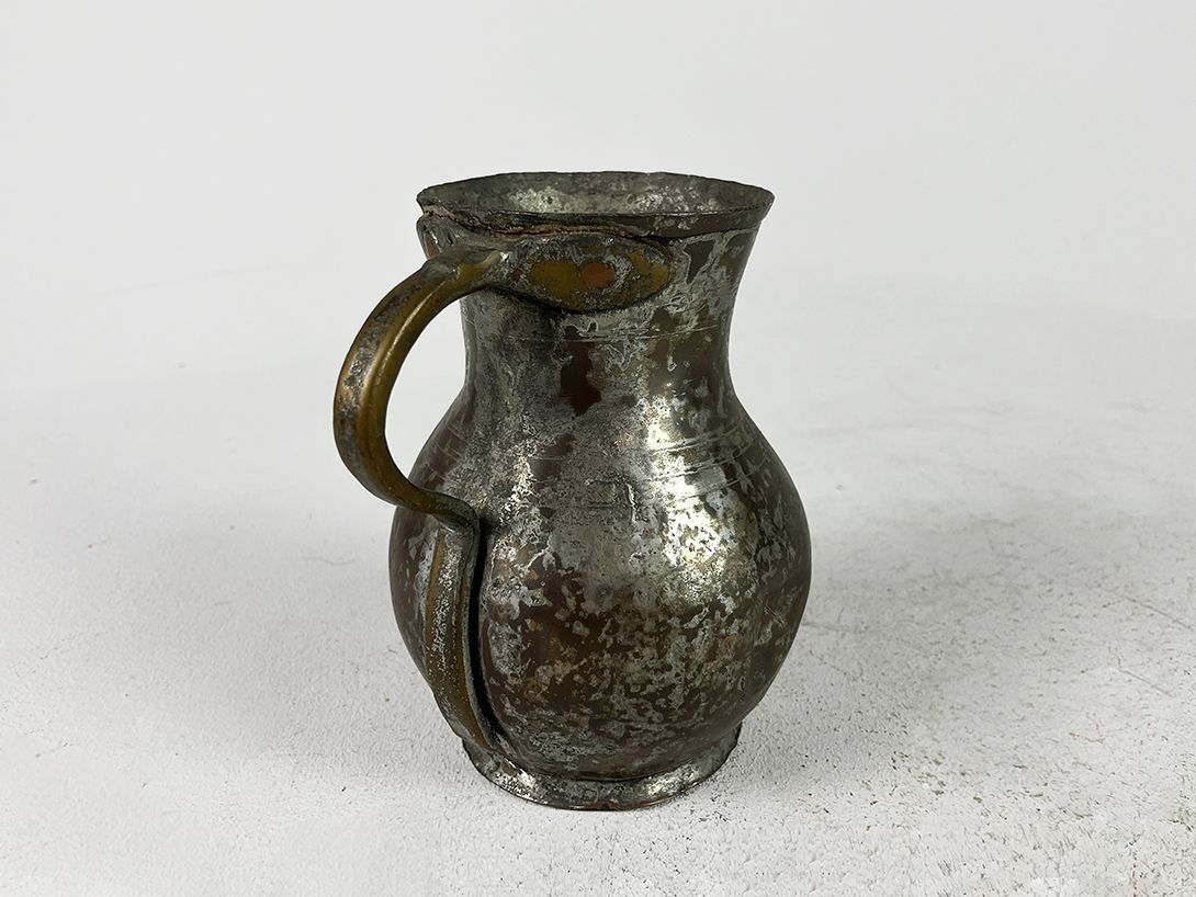 Foto Rustic Metal Jug h16x14