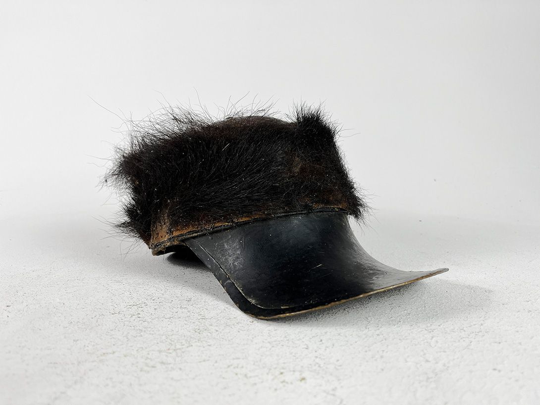 Foto Black Fur Hat h16x20x30