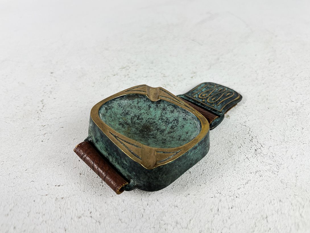 Foto Ashtray in the look of a belt h2x8x50
