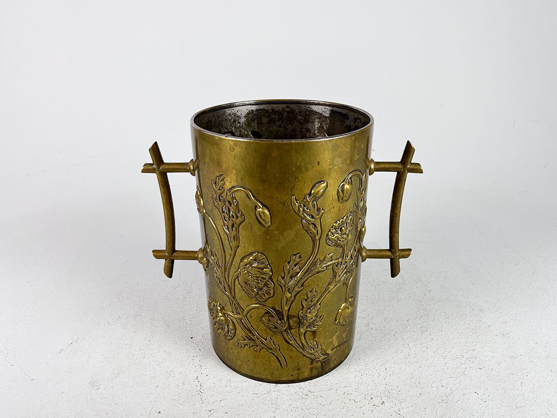 Foto Flower Ornated Brass Vase h24x26x17