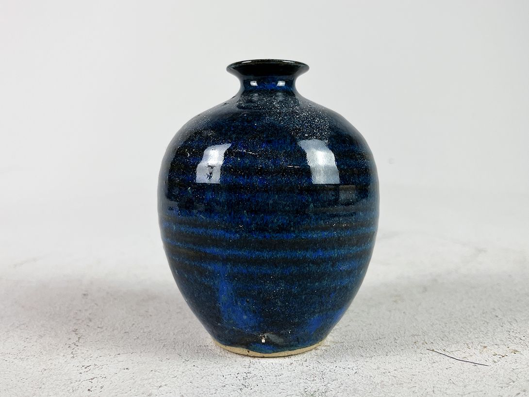 Foto Dark Blue Striped Ceramic Vase h11x7