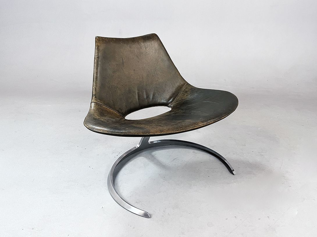 Foto Jørgen Kastholm &#038; Preben Fabricius Scimitar Chair, Dark Brown Leather &#038; Stainless Steel, 1960s