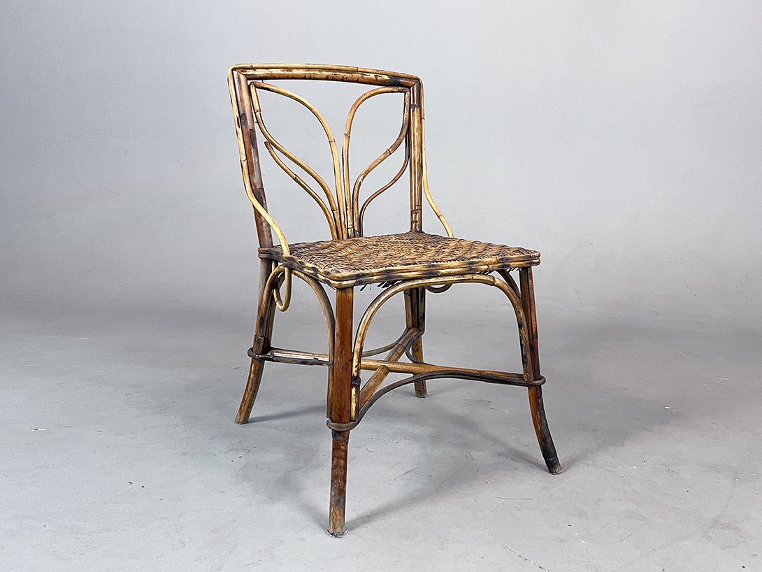 Foto Fragile Bamboo Chair with Delicate Backrest h80