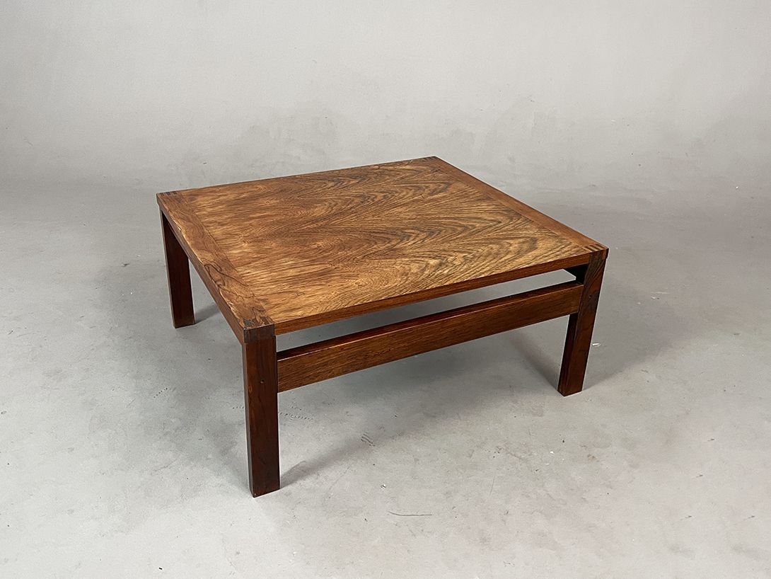Foto Rectangular Coffee Table, Beautifully Marbled Wood h30