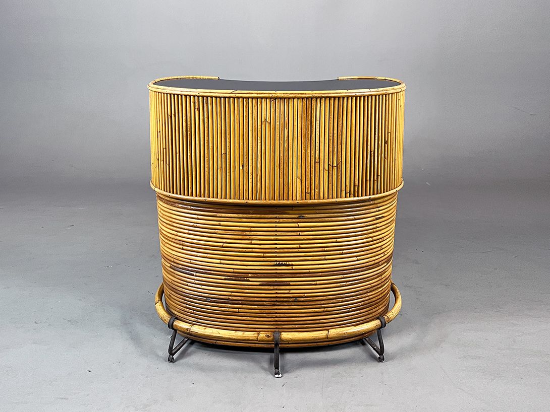 Foto Curved Bamboo Home Bar h94x95