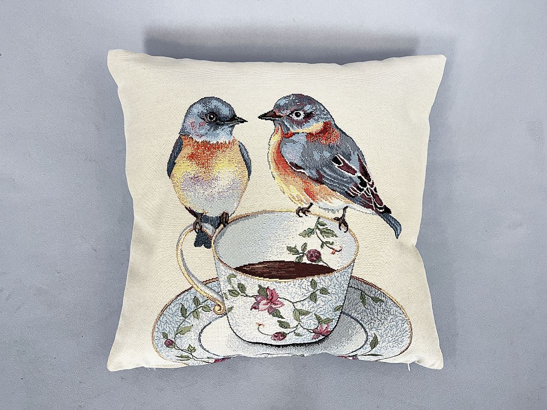 Foto Handmade Pillow with Two Sparrows on a Mug Embroidery h44