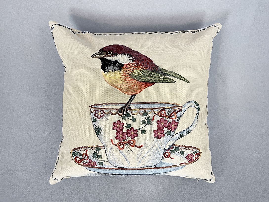 Foto Handmade Pillow with Sparrow on a Mug Embroidery h44