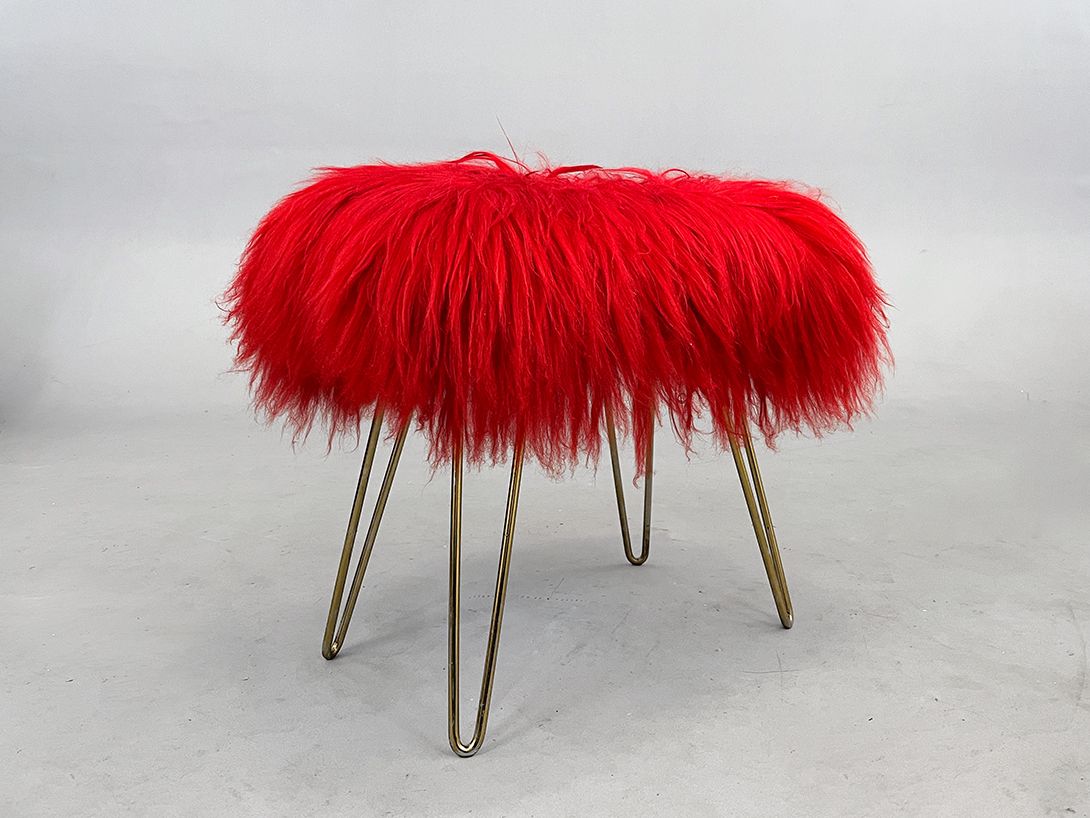 Foto Bright Red Furry Mop Stool h53x60x40