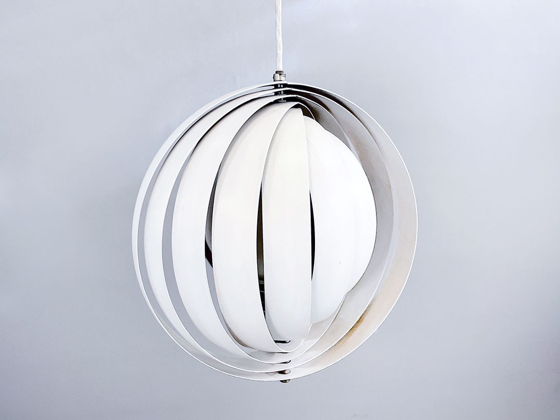 Foto White Moon Pendant Lamp by Verner Panton ø35cm