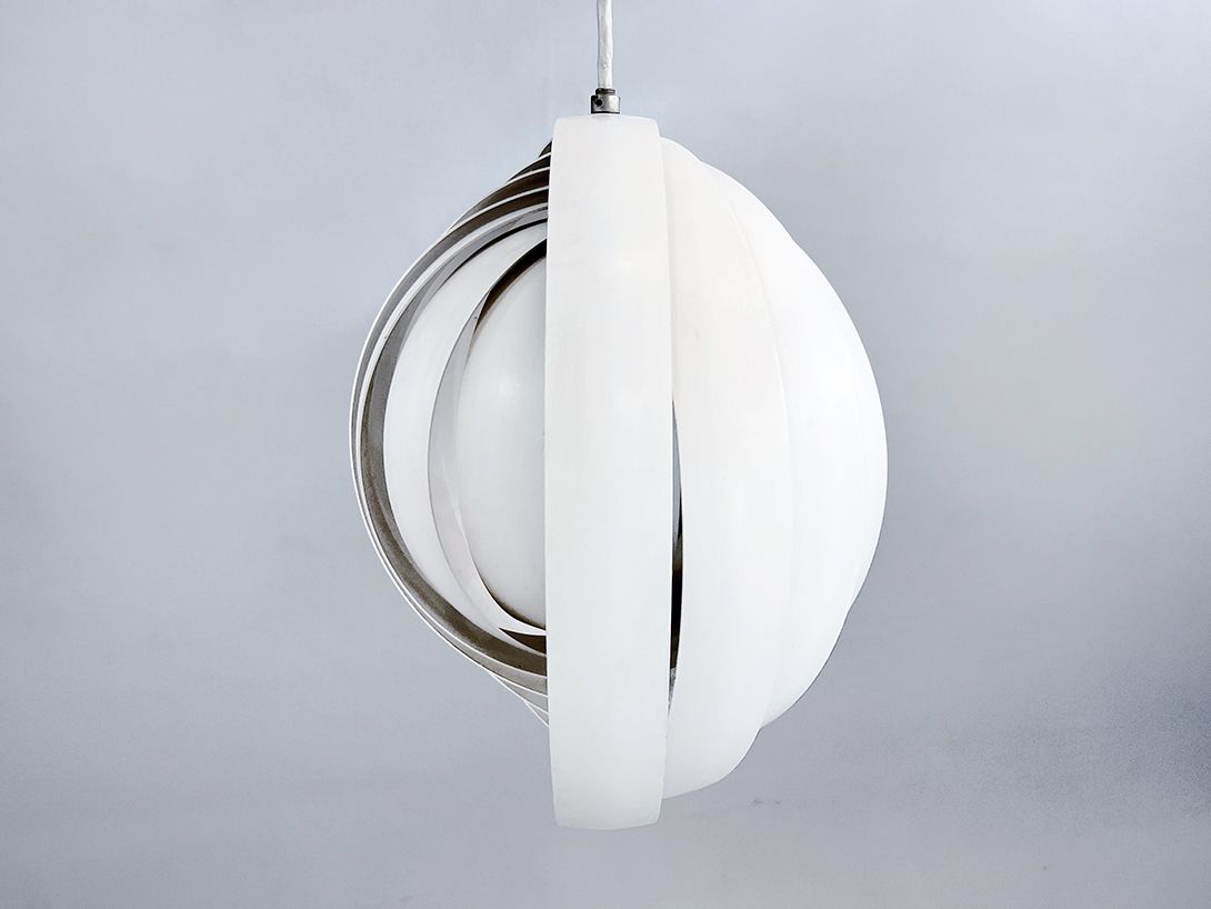 Foto White Moon Pendant Lamp by Verner Panton ø35cm