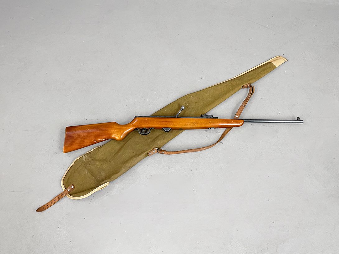 Foto Airgun Dummy with tailored shoulder bag 1950s 108cm