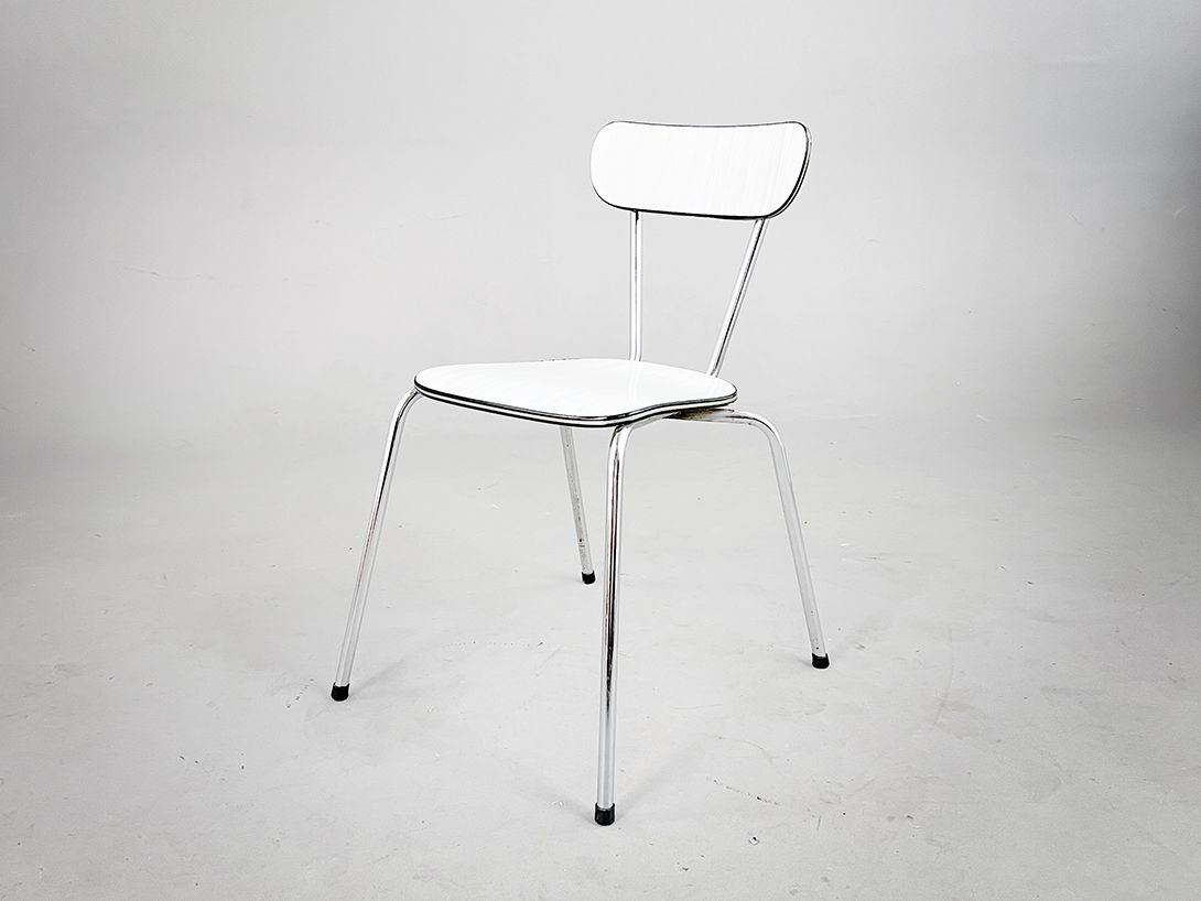 Foto White Italian 1950s Kitchen Chair h75