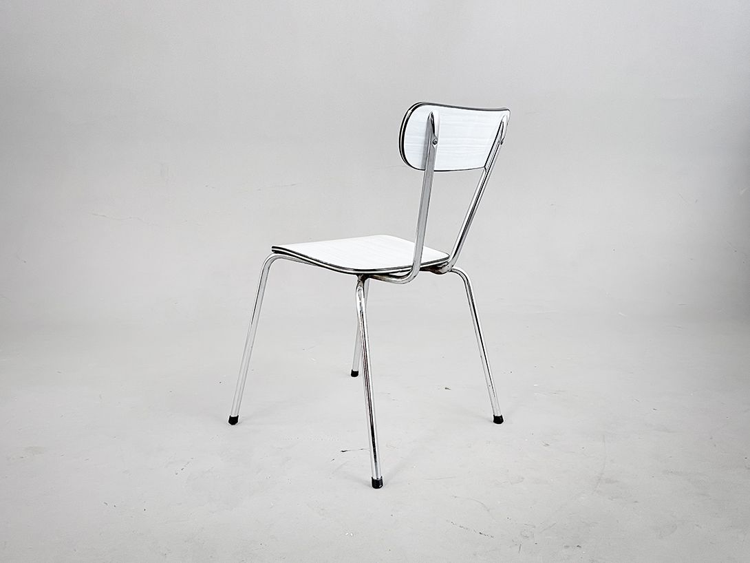 Foto White Italian 1950s Kitchen Chair h75