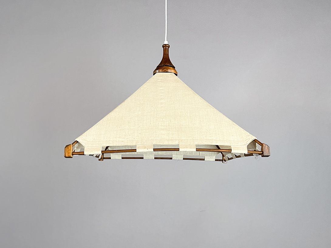 Foto Textile Trapezoid Lamp with Teak Frame h45x55