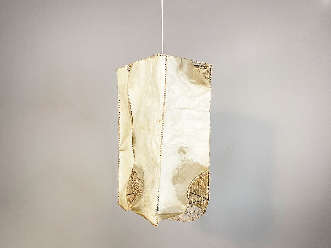 Foto Unique Pendant Lamp with Skin Shade h60