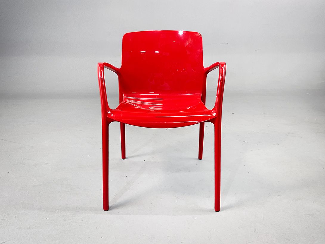 Foto Bright Red Armchair h80