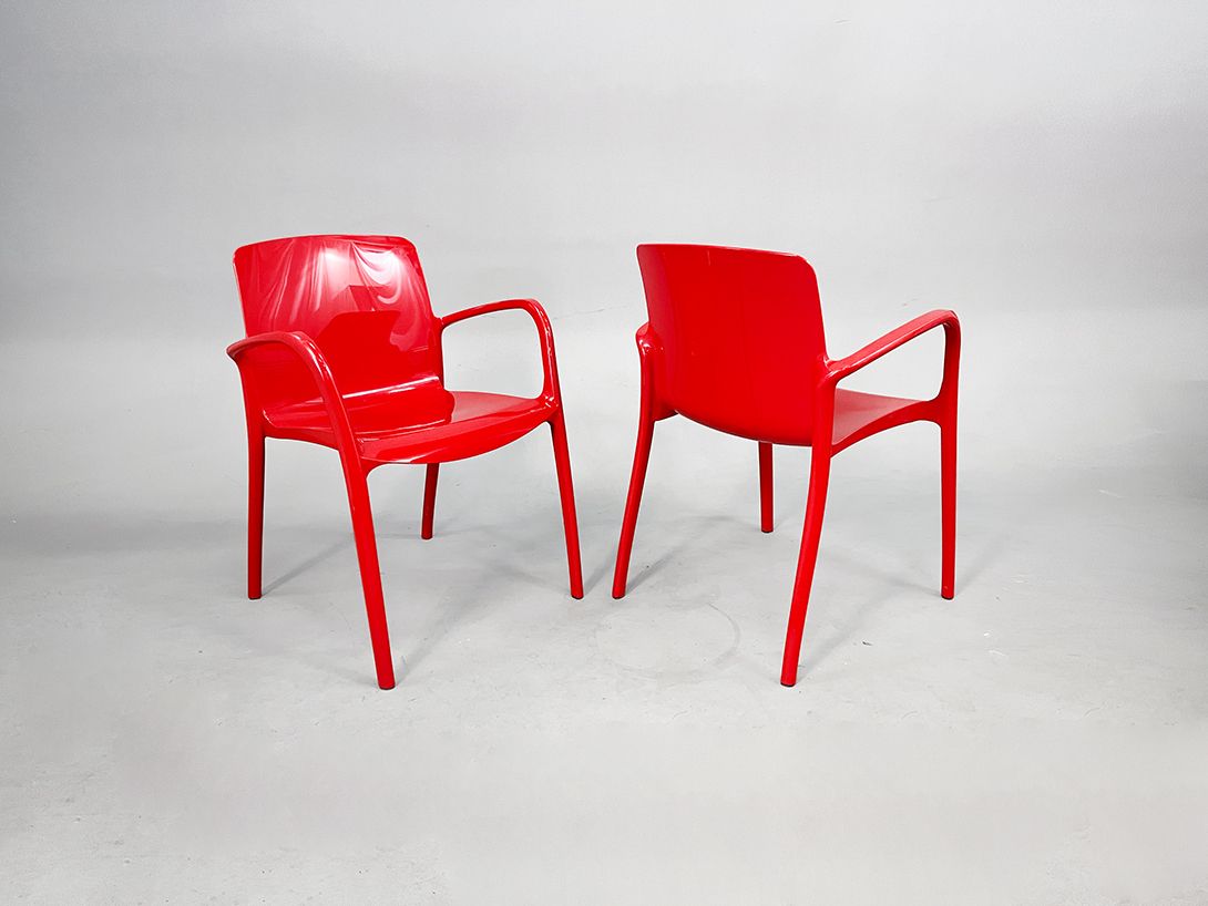 Foto Bright Red Armchair h80