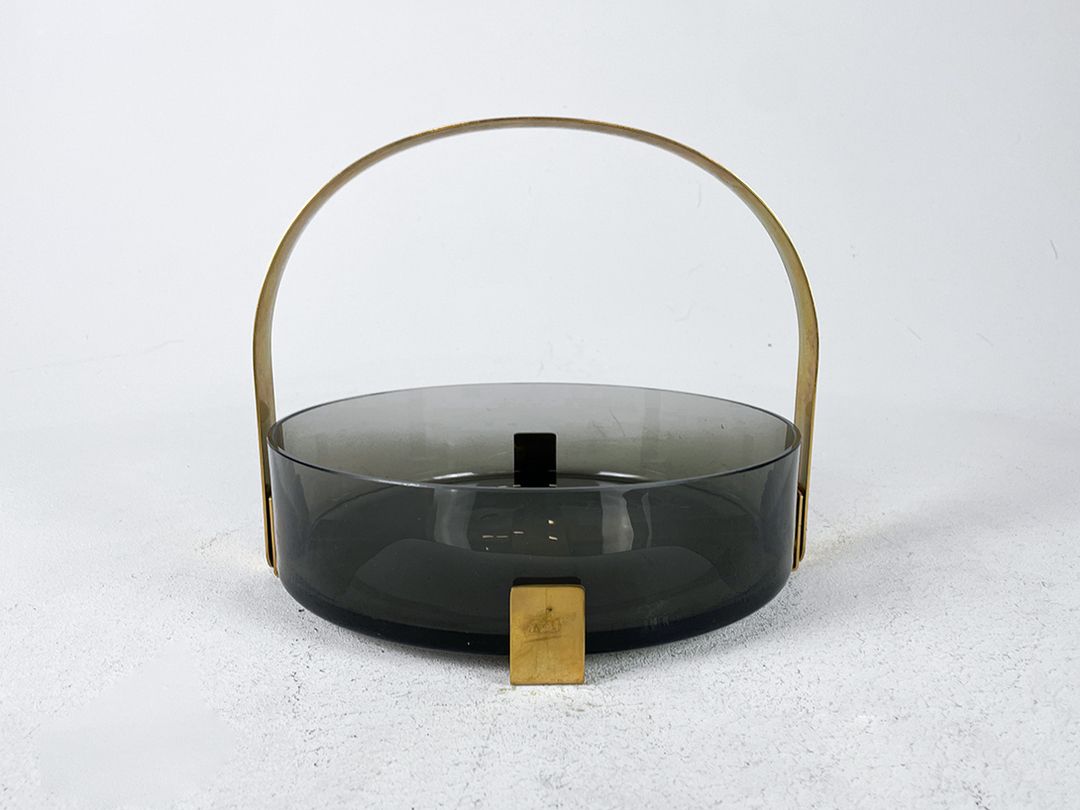 Foto Brass Jar with Smoked Glass Base h22
